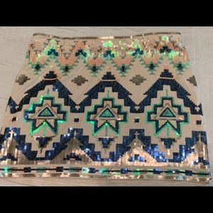 Sequin skirt form express